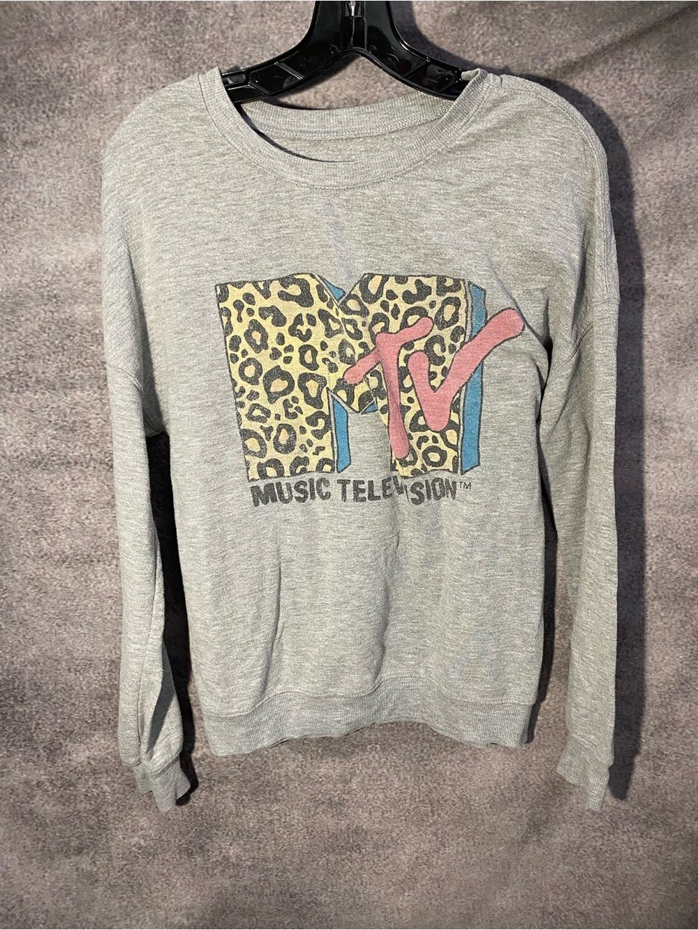 MTV Women’s Small Graphic Sweatshirt Grey Leopard Print Logo Long Sleeve Pullove